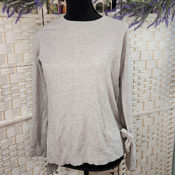 🧨 1st State Gray Hi-Lo Waffle Knit Bell Sleeve Sweater Top - Picture 3 of 9